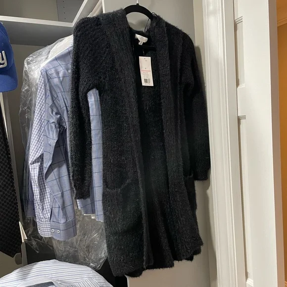 NWT. Hooded black cardigan sweater. Size medium. - Picture 2 of 5